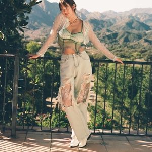 Still new, never worn! Cider XL lacey denim jeans